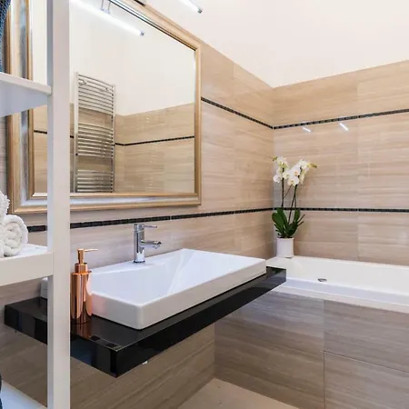 The Brilliance - The Ultimate Experience Apartman